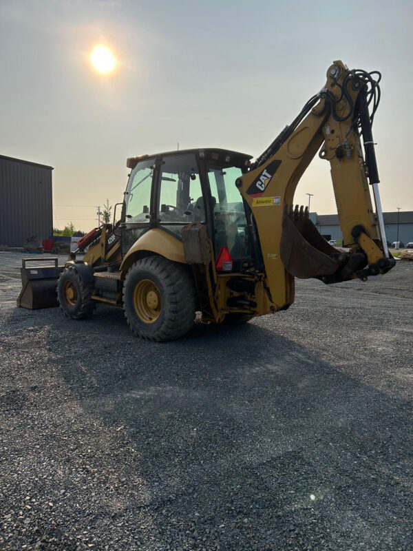CAT 420F - Image 2