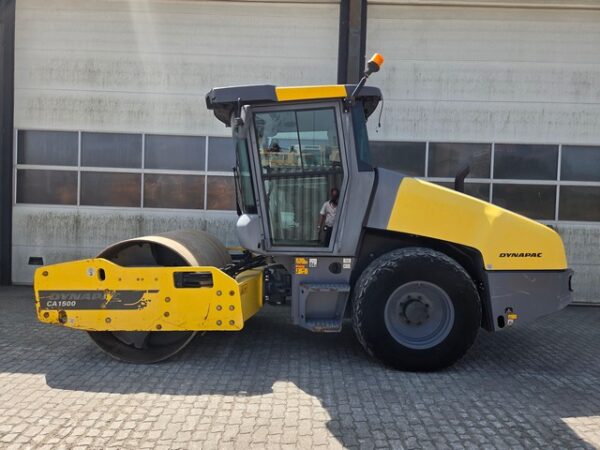 DYNAPAC CA1500D