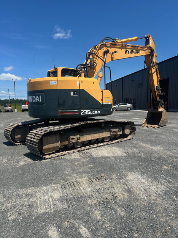 HYUNDAI 235LC-9 - Image 9