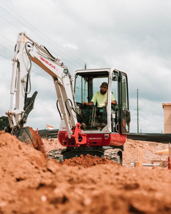 TAKEUCHI TB235-2CR - Image 2